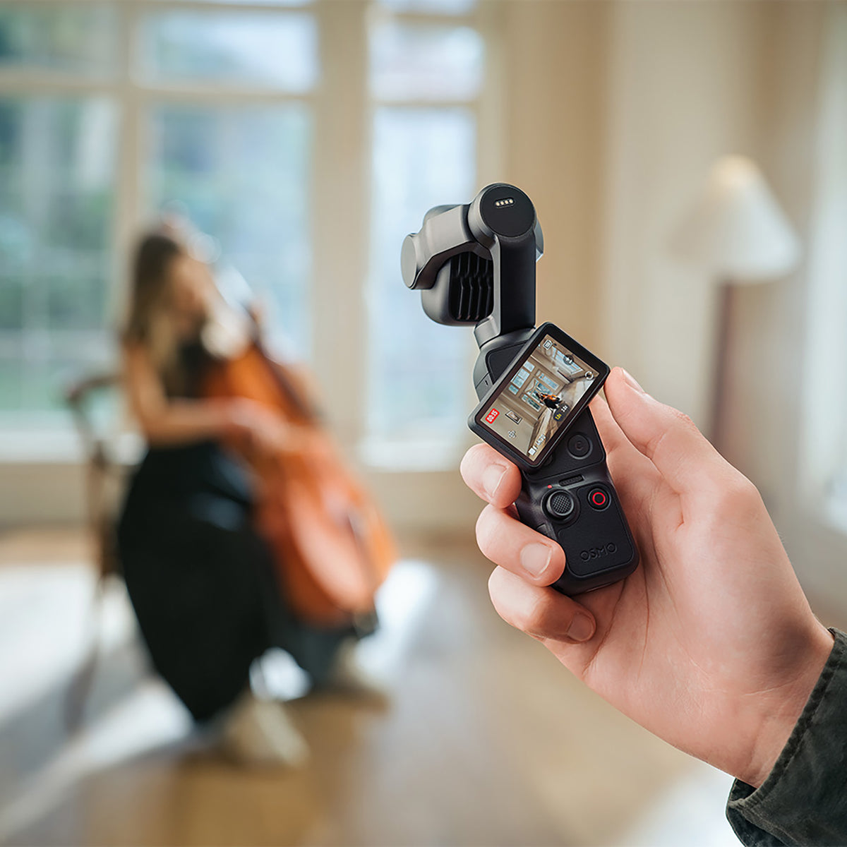 DJI Osmo Pocket 4P スタンダード コンボ [DJI(ディージェーアイ)]