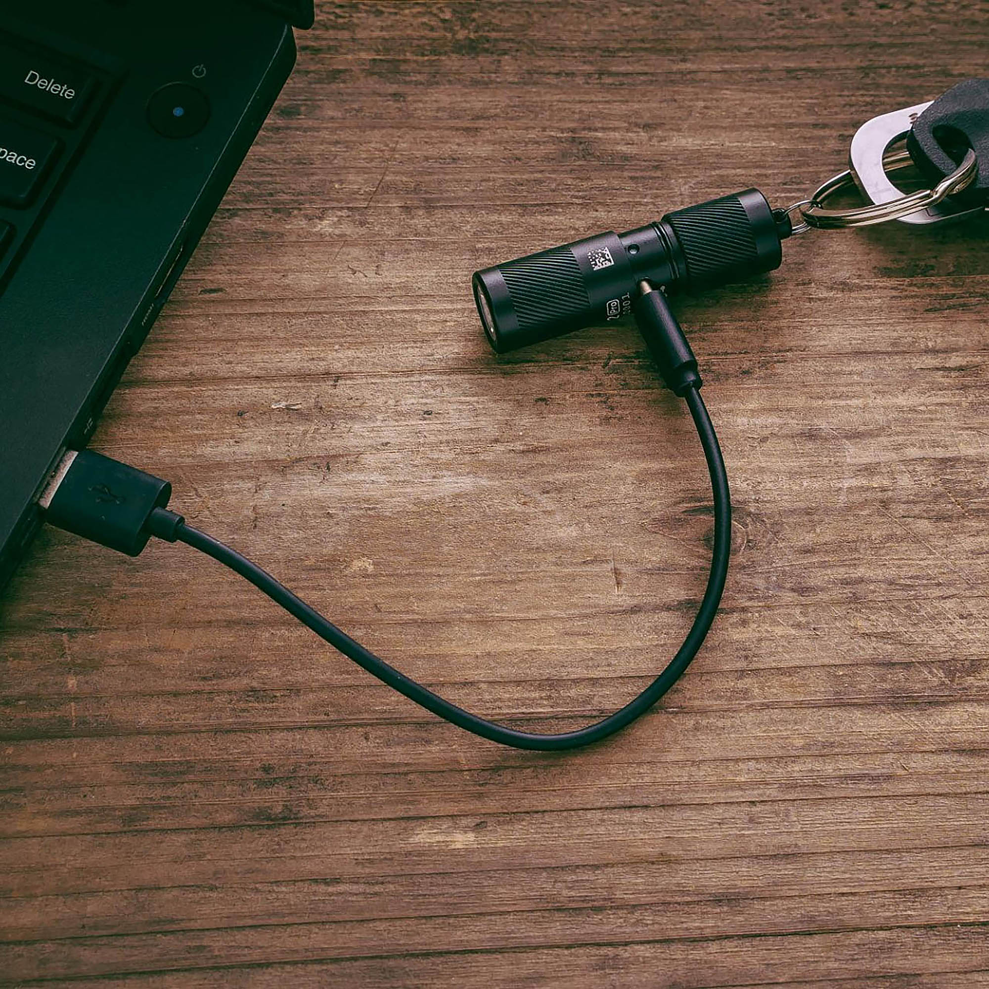 i1R 2 Pro　キーライト　USB Type-C充電式  [OLIGHT(オーライト)]